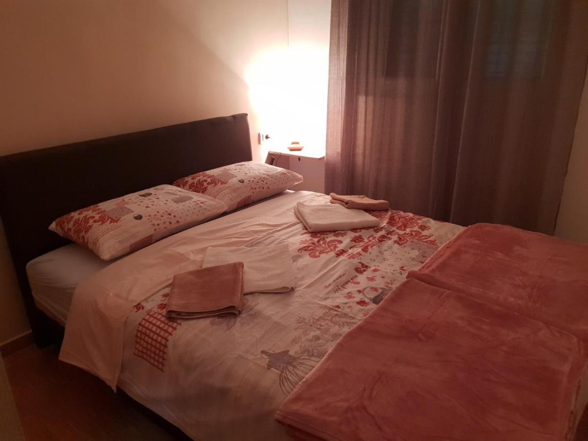 Apartmani Irena Tivat Exterior foto